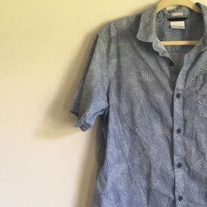 NEW! • men’s button up •